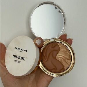 Chromavis twotone bronzer